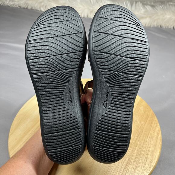 Clarks Laurieann Kay Sandals Womens Size 9M Brown T Strap Slingback Adjustable - Picture 13 of 15